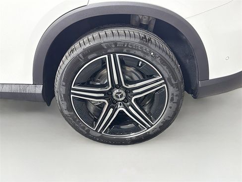 New 2026 Mercedes-Benz GLC 300 4MATIC image 33