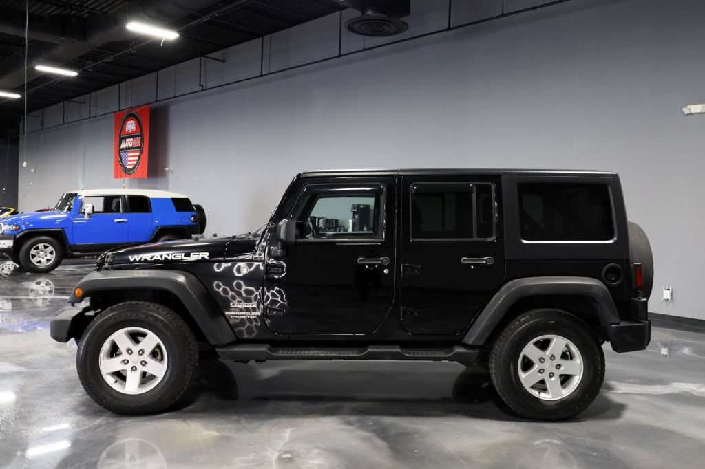 Used 2014 Jeep Wrangler Unlimited Sport w/ Quick Order Package 24S AWD/4WD image 4