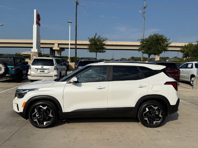 Used 2025 Kia Seltos S FWD image 8