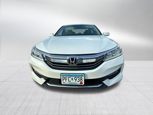Used 2016 Honda Accord EX-L image 2