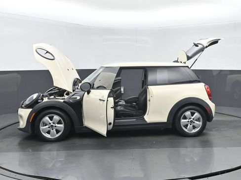 Used 2020 MINI Cooper 2-Door Hardtop FWD image 36