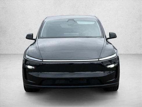 Used 2026 Tesla Model Y 2WD image 2