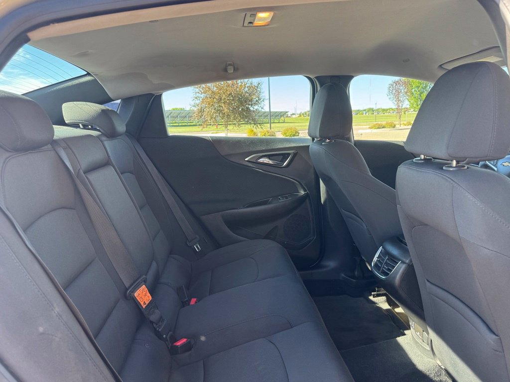 Used 2016 Chevrolet Malibu LT FWD image 30