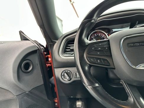 Used 2022 Dodge Challenger GT image 37