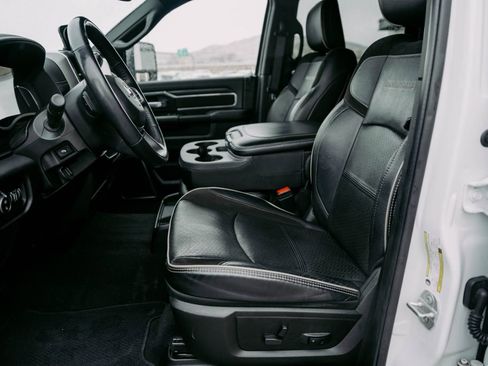 Used 2024 RAM 3500 Laramie w/ Night Edition image 18