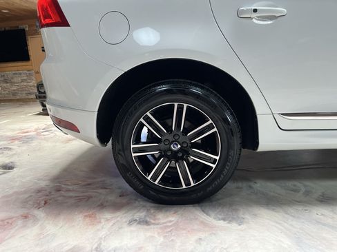 Used 2016 Volvo XC60 T6 Platinum AWD/4WD image 32