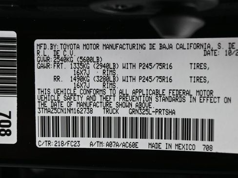 Used 2022 Toyota Tacoma SR5 w/ Technology Package RWD image 9