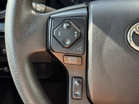 Used 2022 Toyota Tacoma SR AWD/4WD image 20
