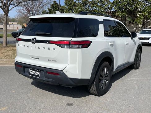 Used 2022 Nissan Pathfinder SV AWD/4WD image 8