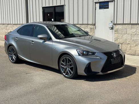 Used 2017 Lexus IS 200t F Sport w/ F Sport Package RWD image 1