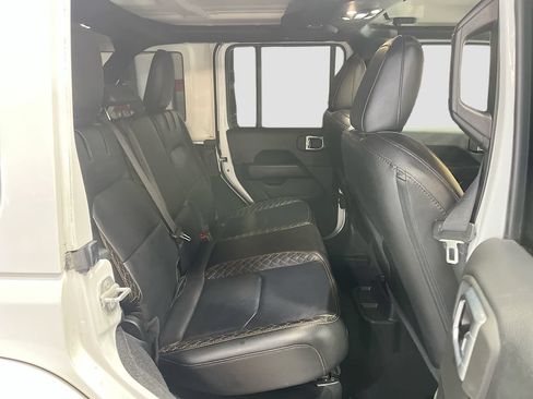 Used 2021 Jeep Wrangler Unlimited Sahara AWD/4WD image 26