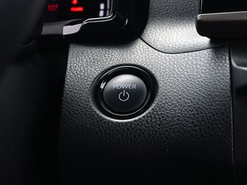 Used 2025 Toyota Camry LE w/ Convenience Package image 22