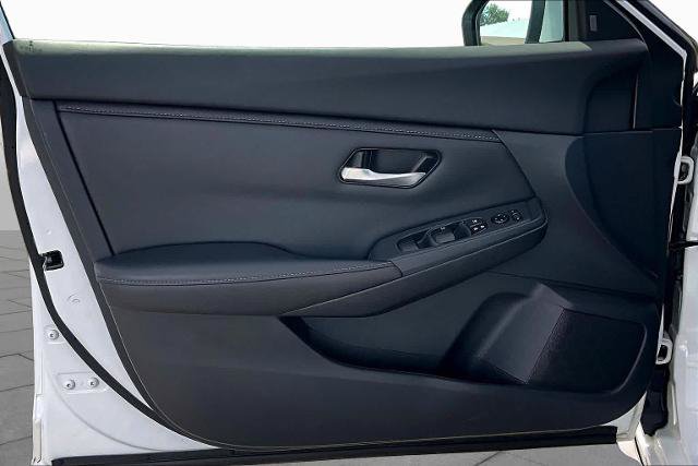 Certified 2022 Nissan Sentra SV w/ Trunk Package FWD image 21