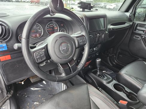 Used 2018 Jeep Wrangler Rubicon AWD/4WD image 22