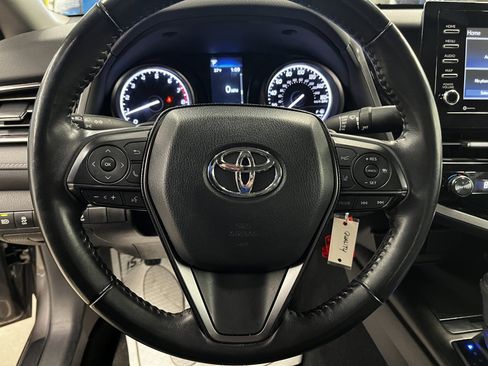 Used 2023 Toyota Camry SE image 20