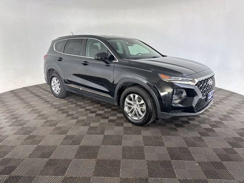 Used 2019 Hyundai Santa Fe SE FWD image 2