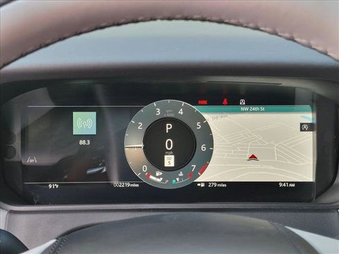 Certified 2026 Land Rover Range Rover Velar Autobiography AWD/4WD image 9
