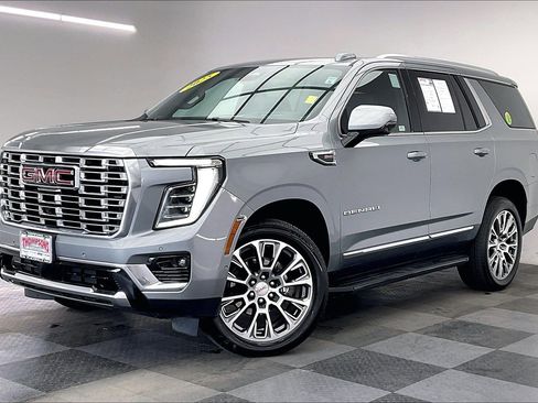 Used 2025 GMC Yukon Denali image 12