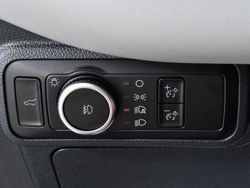 New 2025 Ford Explorer Active w/ Active Comfort Package image 32