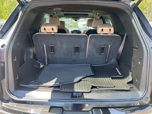 Used 2023 Chevrolet Traverse Premier AWD/4WD image 15