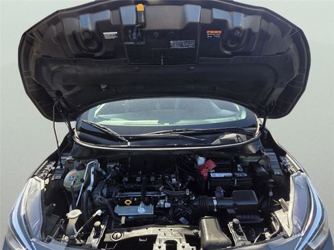 Used 2021 Nissan Versa SV FWD image 28