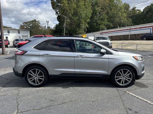Used 2021 Ford Edge Titanium image 8