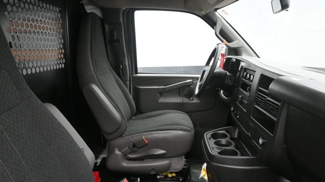 Used 2025 GMC Savana 2500 w/ Driver Convenience Package RWD image 18
