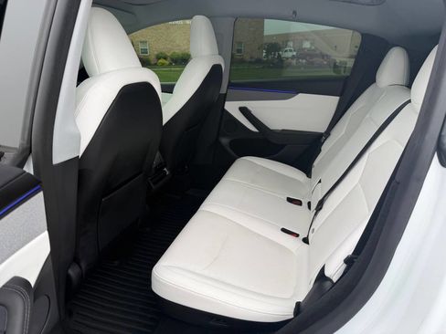 Used 2026 Tesla Model Y Long Range AWD/4WD image 8