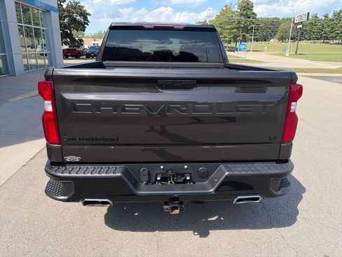 Used 2021 Chevrolet Silverado 1500 LT Trail Boss w/ Bed Protection Package AWD/4WD image 8