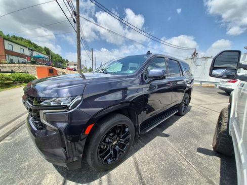 Used 2023 Chevrolet Tahoe LT w/ Luxury Package AWD/4WD image 4