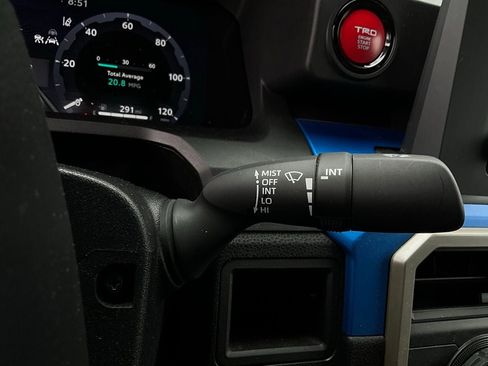 Used 2025 Toyota Tacoma TRD Off-Road image 36