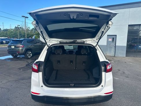 Used 2020 Chevrolet Equinox LS w/ LS Convenience Package FWD image 16