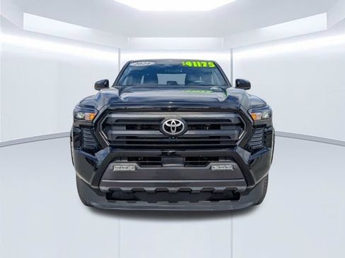 Used 2024 Toyota Tacoma SR5 AWD/4WD image 9