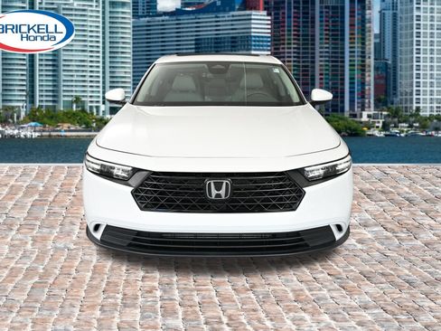 Used 2024 Honda Accord EX image 2