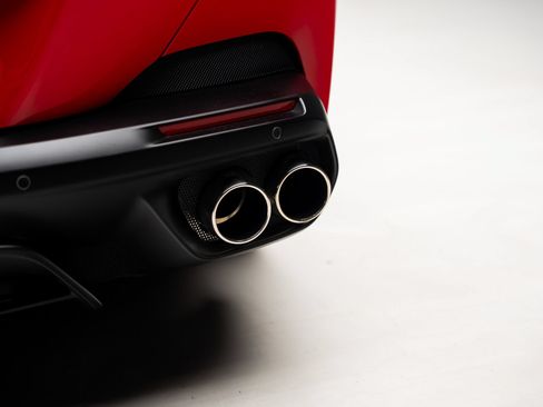 Used 2019 Ferrari Portofino RWD image 36