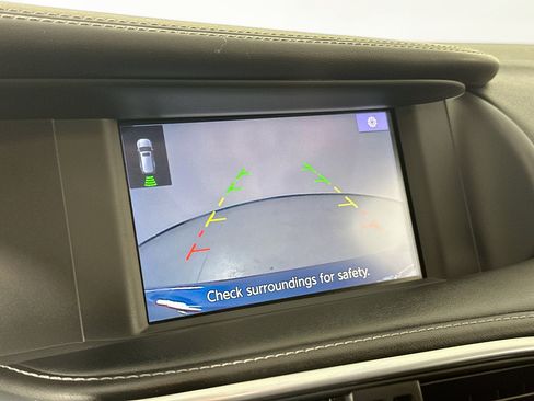 Used 2018 INFINITI QX30 Premium w/ Navigation Package AWD/4WD image 14