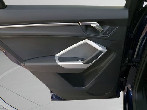 Used 2022 Audi Q3 2.0T Premium image 17