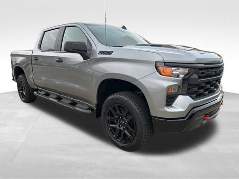 New 2026 Chevrolet Silverado 1500 Custom Trail Boss w/ LPO, Dark Essentials Package image 7