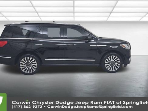 Used 2018 Lincoln Navigator Reserve w/ Technology Package image 17