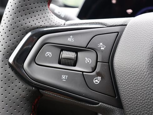 New 2026 Chevrolet Trax RS w/ Sunroof Package FWD image 16