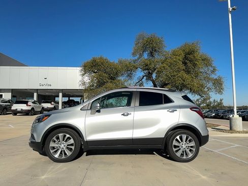 Used 2019 Buick Encore Preferred w/ Safety Package FWD image 3