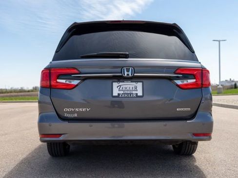Used 2023 Honda Odyssey Touring image 6