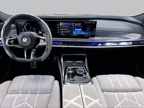 Used 2023 BMW 760i xDrive w/ Executive Package AWD/4WD image 14