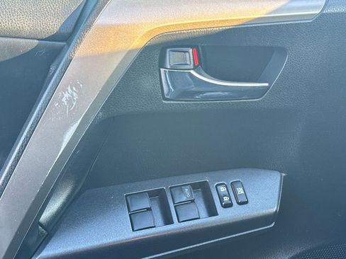 Used 2017 Toyota RAV4 XLE image 34