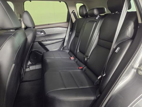 Used 2023 Nissan Rogue SV w/ SV Premium B Package FWD image 25