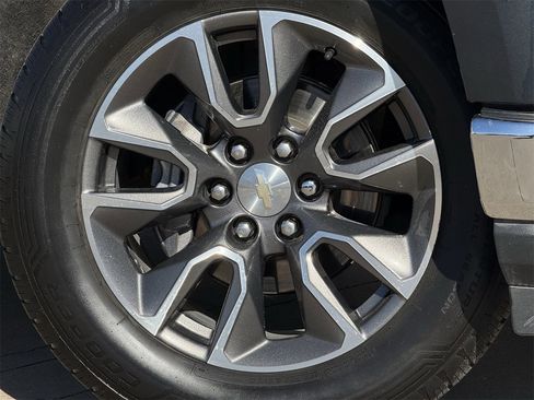 Used 2019 Chevrolet Silverado 1500 LT w/ Texas Edition image 8