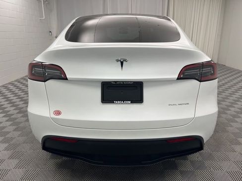 Used 2023 Tesla Model Y Long Range image 8