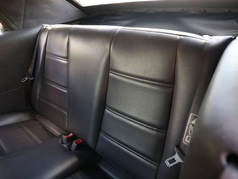 Used 2002 Ford Mustang Premium RWD image 8