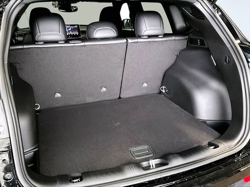 New 2026 Jeep Compass Latitude AWD/4WD image 19
