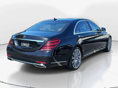 Used 2019 Mercedes-Benz S 560 Sedan image 3